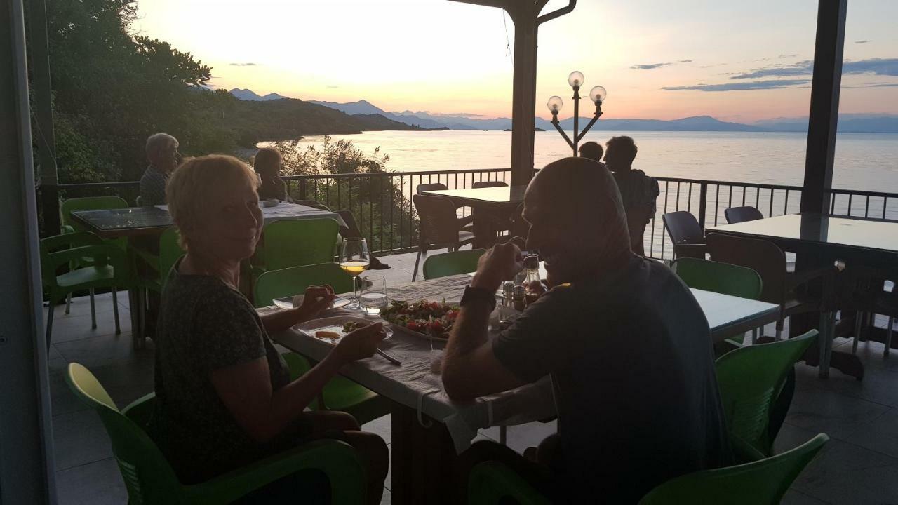 Rooms Lake View Balani Restaurant Shkodër Buitenkant foto